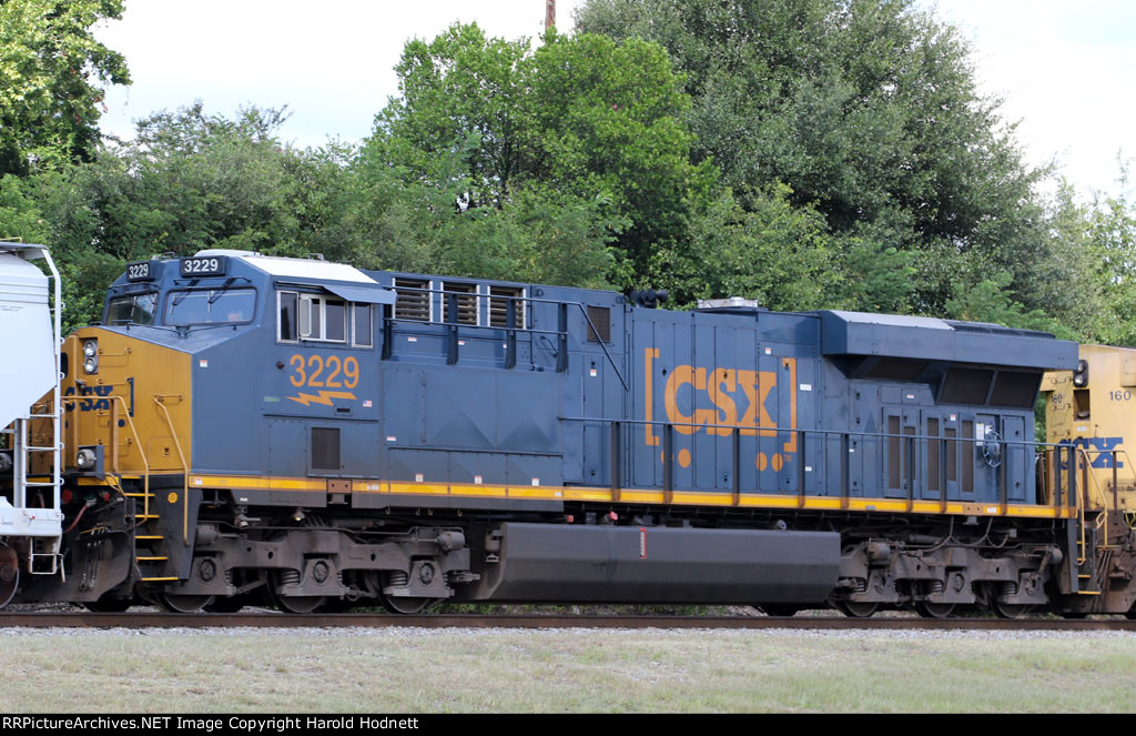 CSX 3229